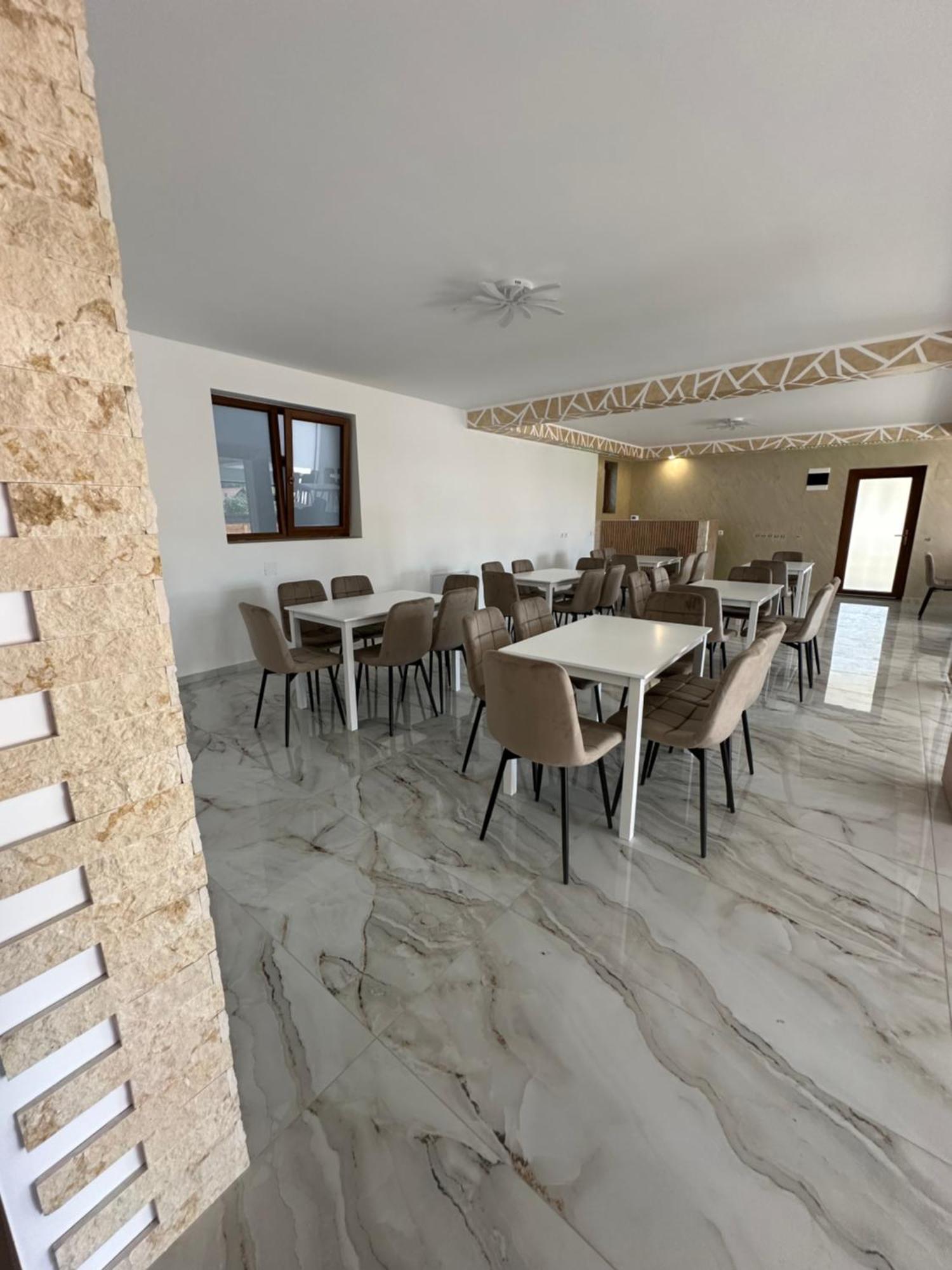 Hotel Popasul Din Vale à Moisei Extérieur photo